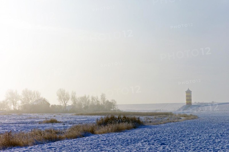 The lighthouse in Pilsum in winter