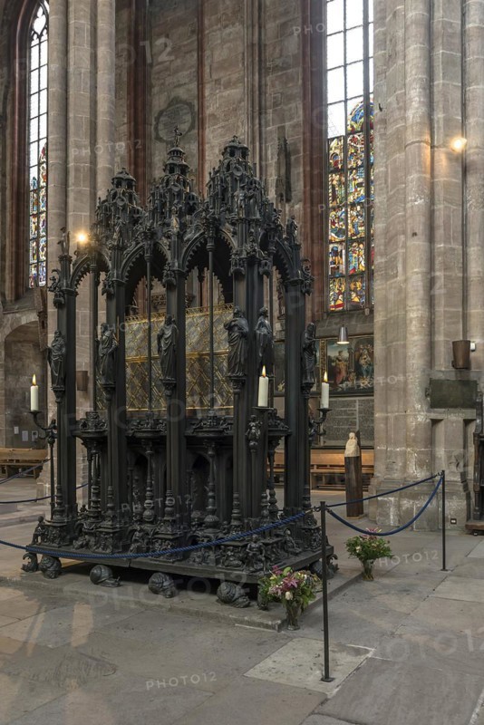 Tomb monument of St. Sebaldus by Peter fisherman created from 1507 to 1517