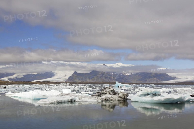 Drift ice floating in Joekulsarlon