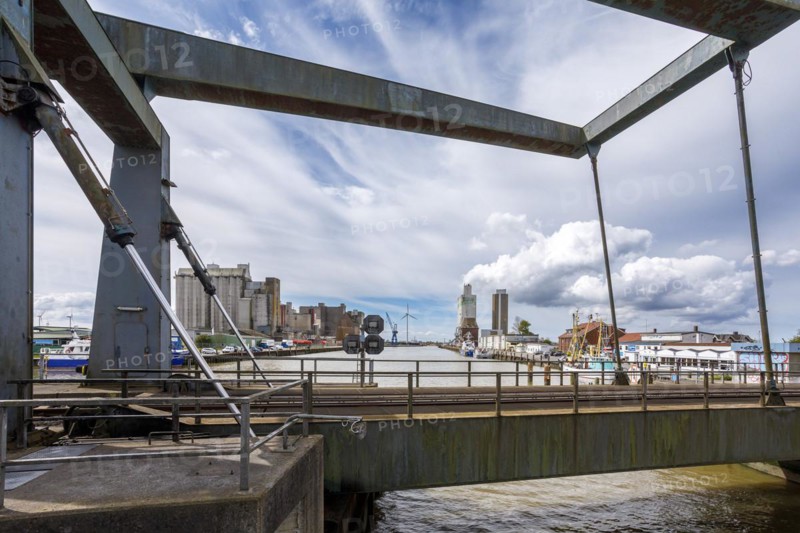 Bascule bridge between the outer harbour and the inland harbour of Husum