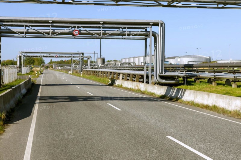 Brunsbuettel tank farm of the Heide refinery