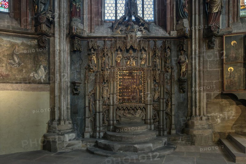 Sacrament cabinet