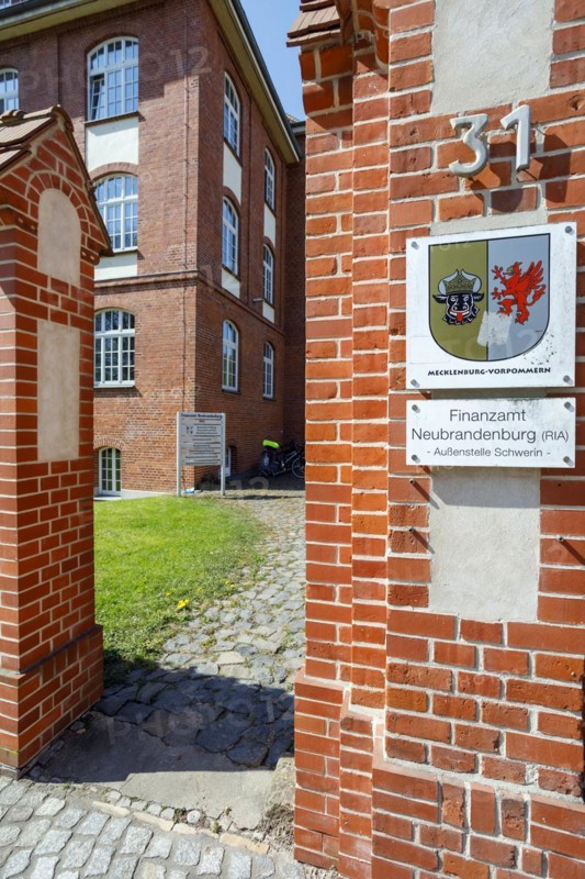 Neubrandenburg Tax Office