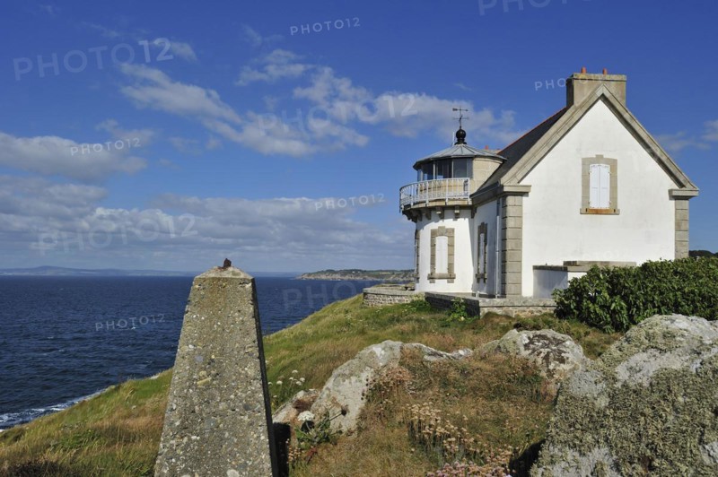The lighthouse phare du Millier at the Pointe du Millier