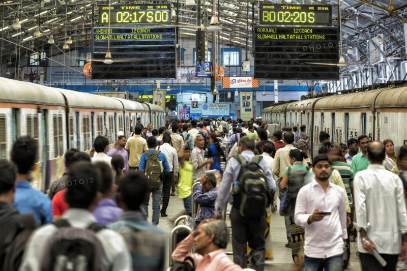Crowded trains and passengers at CHURCHGATE station