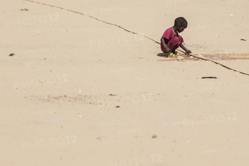 Water pipe in refugee settlement in Ouallam