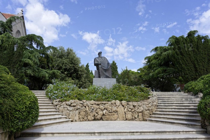 Monument to King Petar Kresimir IV