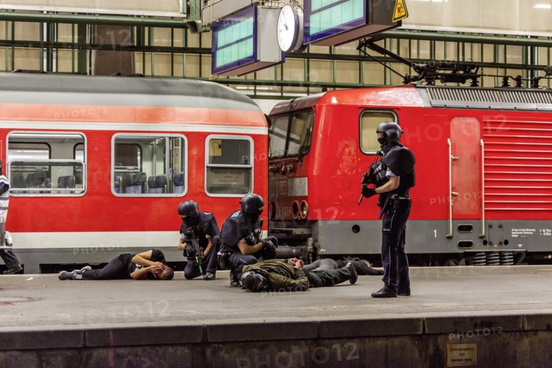 Anti-terror exercise at the main station