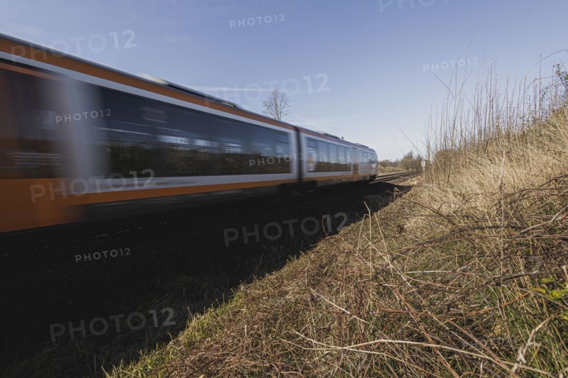 A train of the Laenderbahn Trilex in the border triangle of Germany