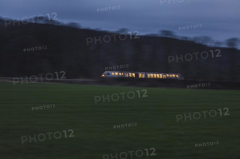 A train of the Laenderbahn Trilex in the border triangle of Germany