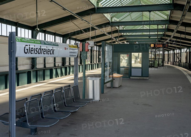 Above-ground underground station Gleisdreieck