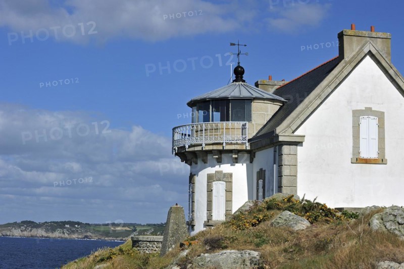 The lighthouse phare du Millier at the Pointe du Millier