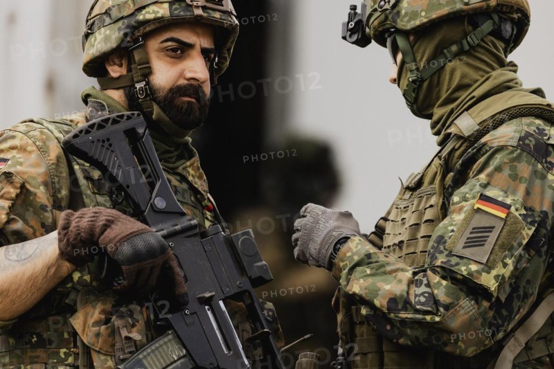 Two soldiers of the Bundeswehr