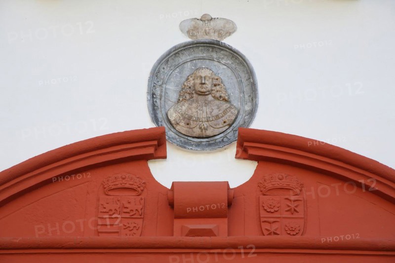 Medallion relief with coat of arms of the principality of Nassau-Hadamar