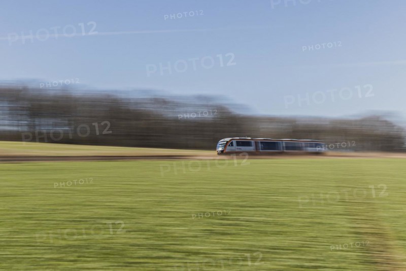 A train of the Laenderbahn Trilex in the border triangle of Germany