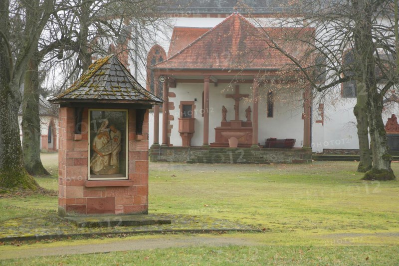 Exterior altar in the garden with Passion of Christ