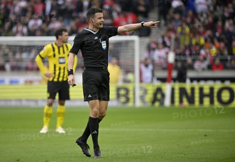 Referee Referee Harm Osmers