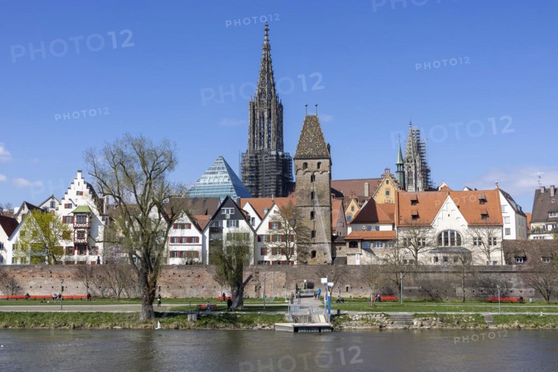 Danube and Danube promenade with Ulm city wall and Ulm Cathedral behind