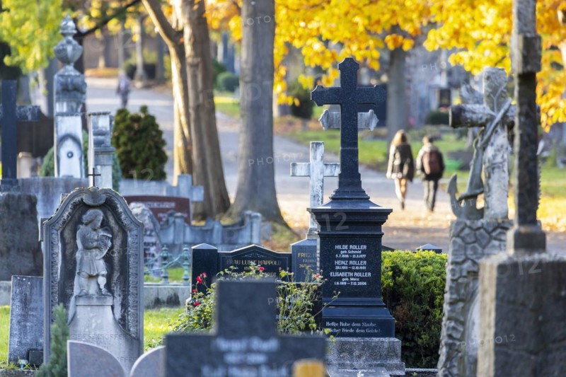 Prague Cemetery Stuttgart in autumn