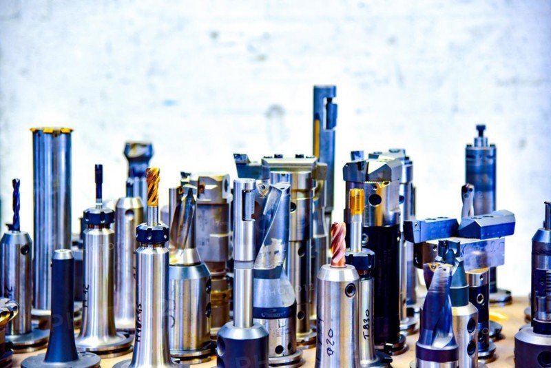 Selection of different milling heads for metal processing