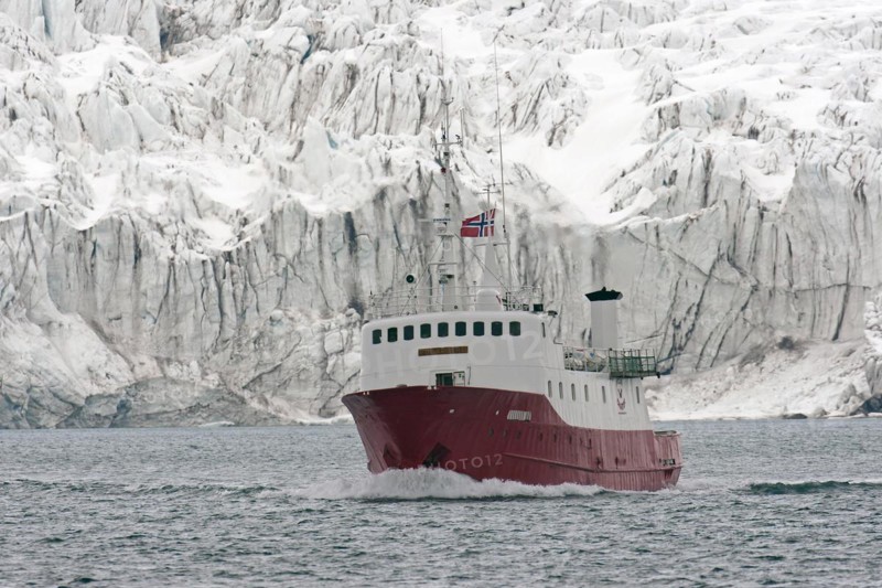 Norwegian passenger ship MS Polargirl in front of the Nordenskioeldbreen