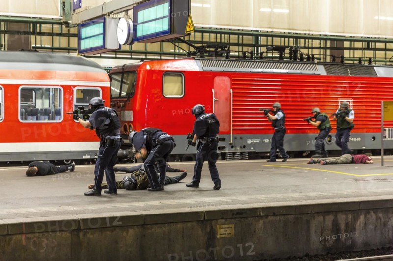 Anti-terror exercise at the main station