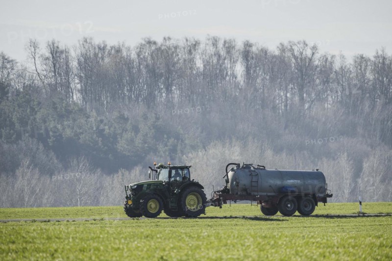 Tractor with slurry tanker