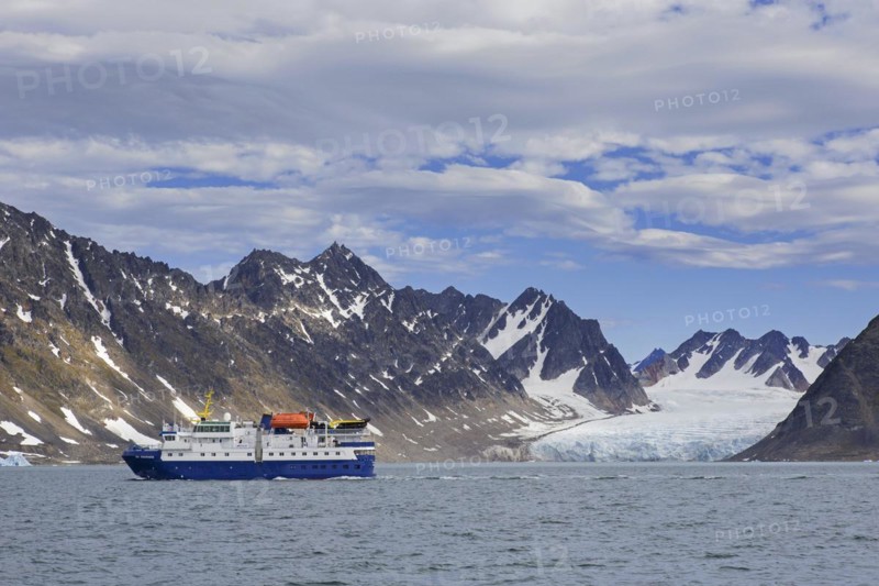 Expedition cruise ship MS Sea Endurance in Bjornfjorden