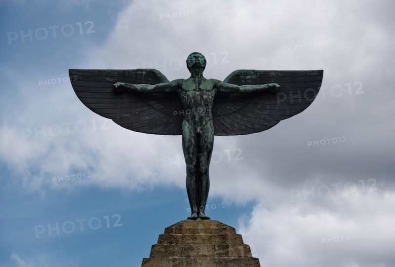 Upper part of the Otto Lilienthal Monument erected in 1914