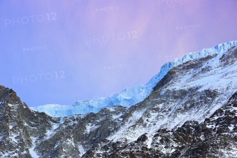 Hanging glacier