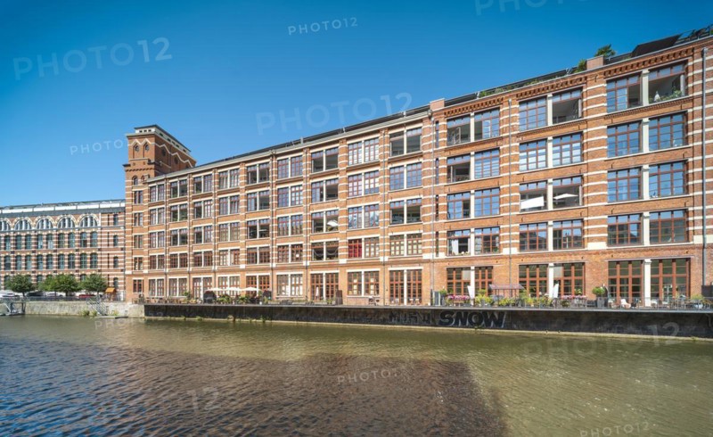 Elsterlofts on the river Weisse Elster