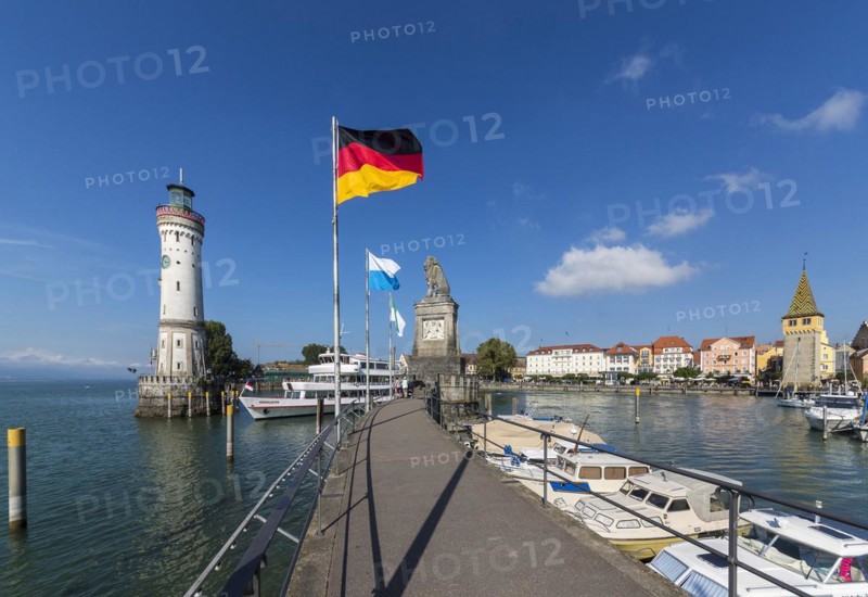 Harbour entrance with lighthouse and Bavarian lion
