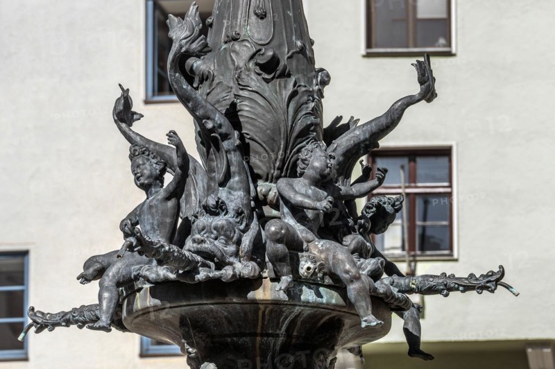 Detail of the column