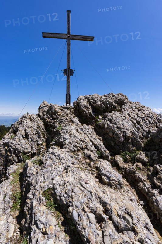 Summit cross on the Baerenkoepfle