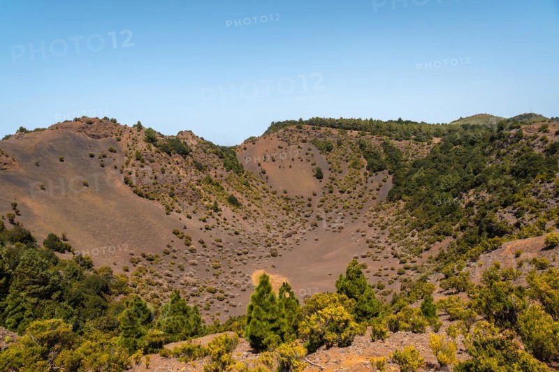 Fireba volcano from La Llania park in El Hierro