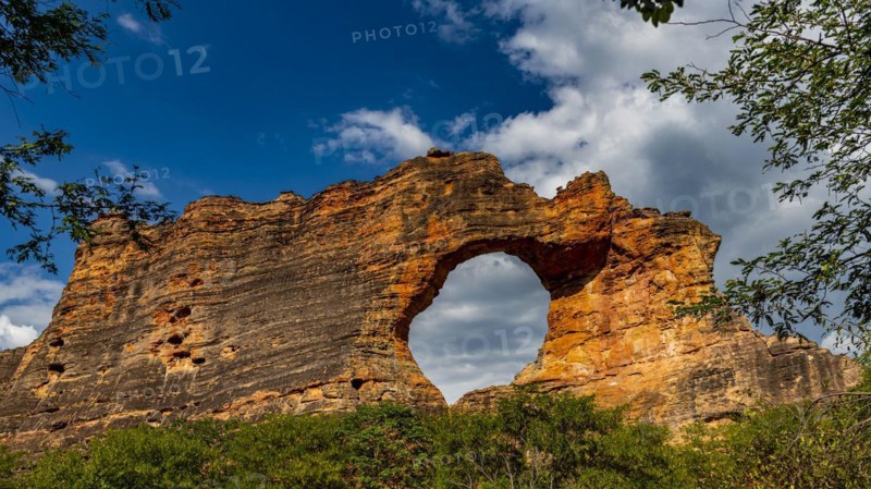 Stone arch at Pedra Furada