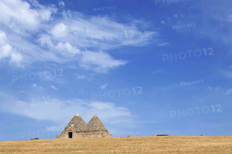 Trulli between Noci and Alberobello