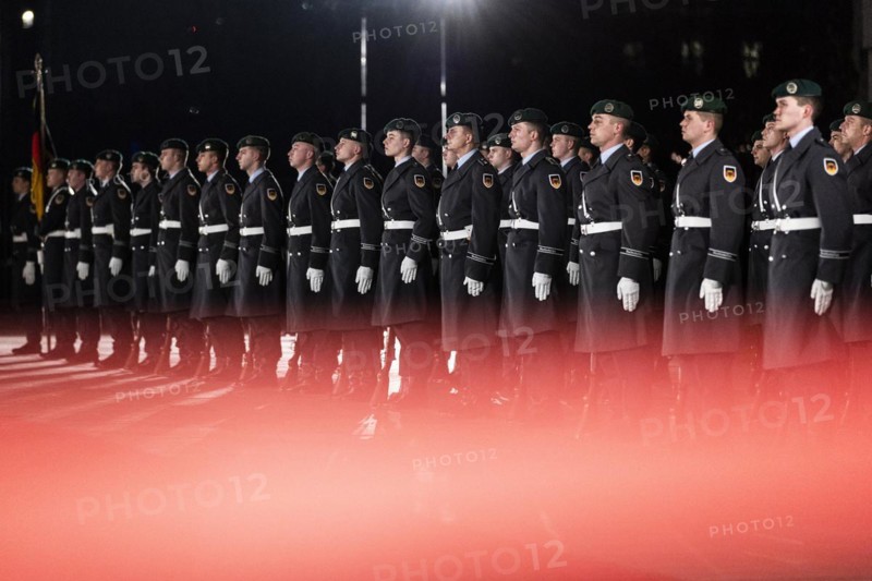 Soldiers from the Guard Battalion of the German Armed Forces