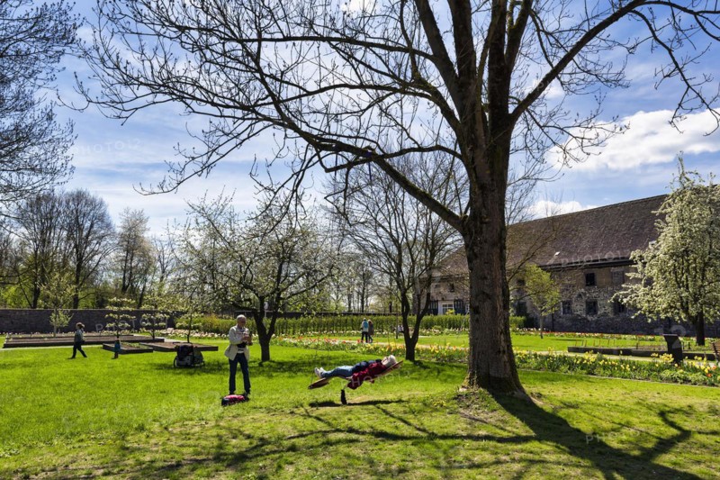Visitors in the Remtergarten