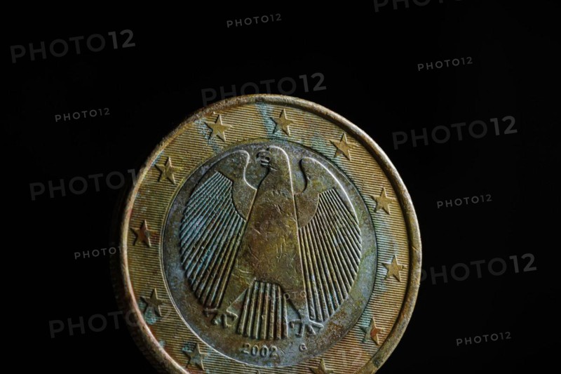Symbolic photo: The federal eagle can be seen on a weathered 1 euro coin.Berlin