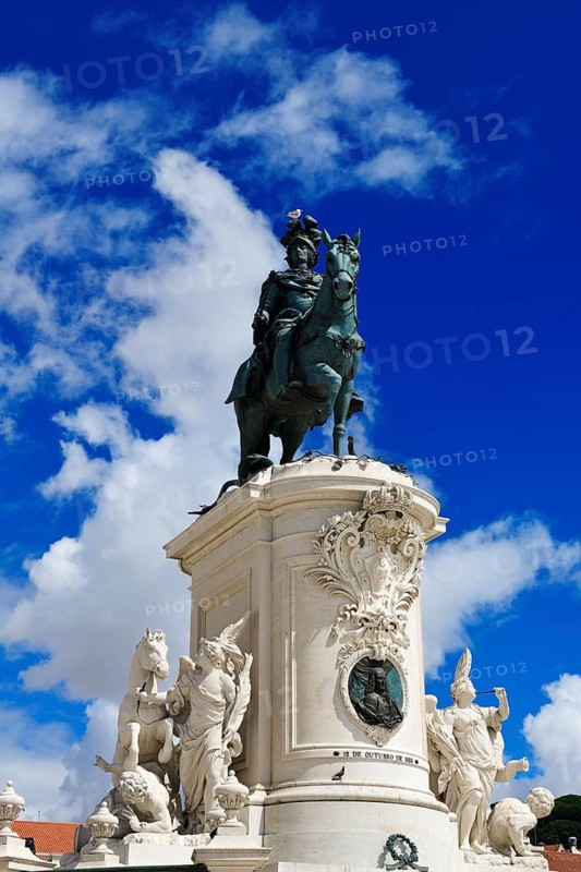 Equestrian statue of King Jose I