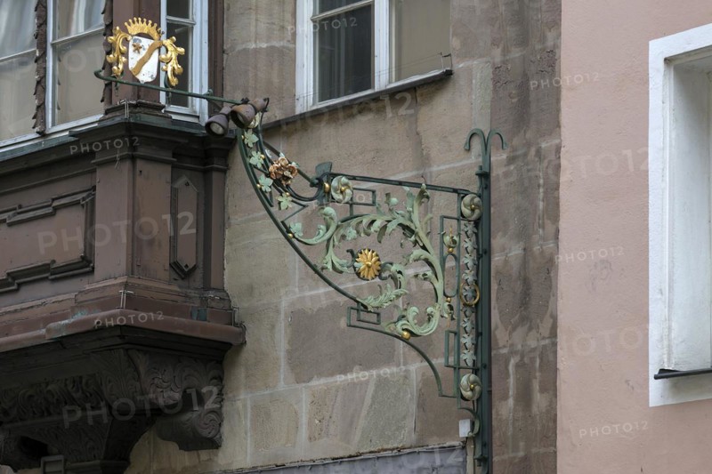 Historical nose sign from an inn