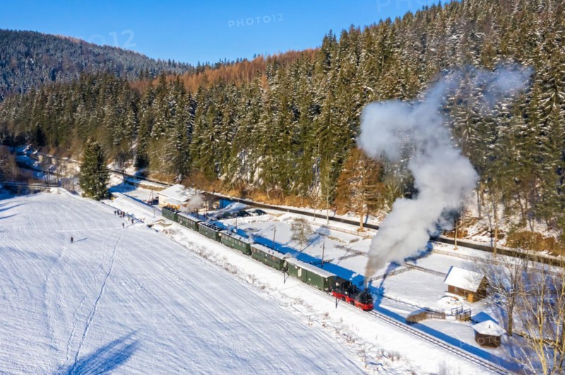 Pressnitztalbahn railway steam train steam locomotive in winter aerial view in Schmalzgrube