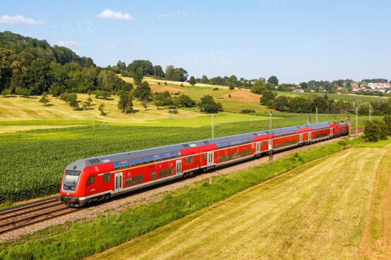 Regional train Regional train of the bwegt of DB Regio Deutsche Bahn on the Filstalbahn in Uhingen