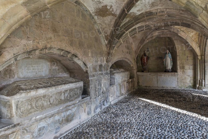 Sarcophagi in cloister of Cathedrale Sainte-Marie