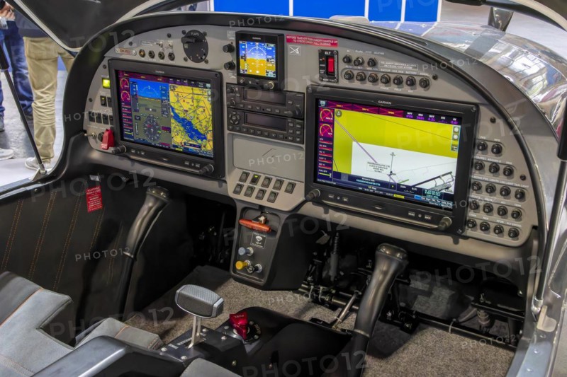 Modern pilot instrument panels