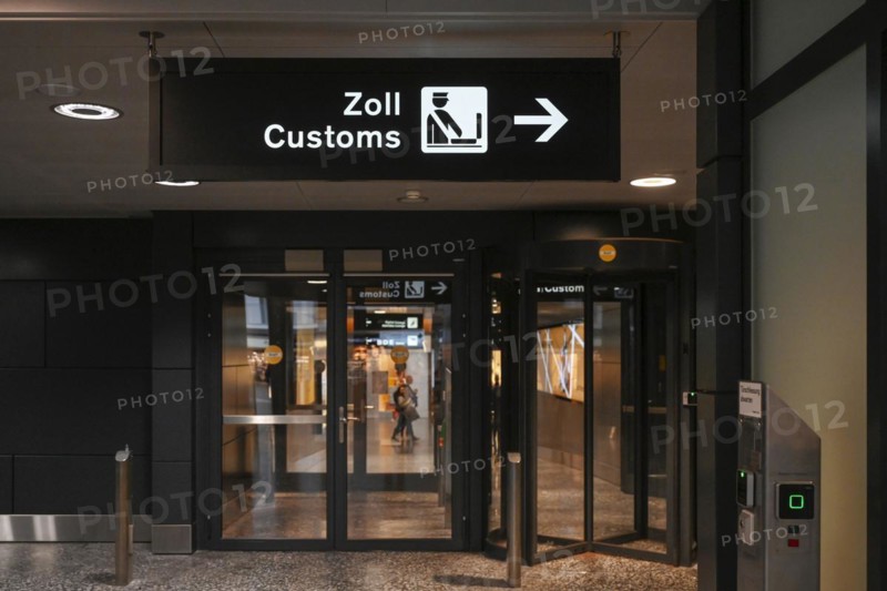 Entrance Customs