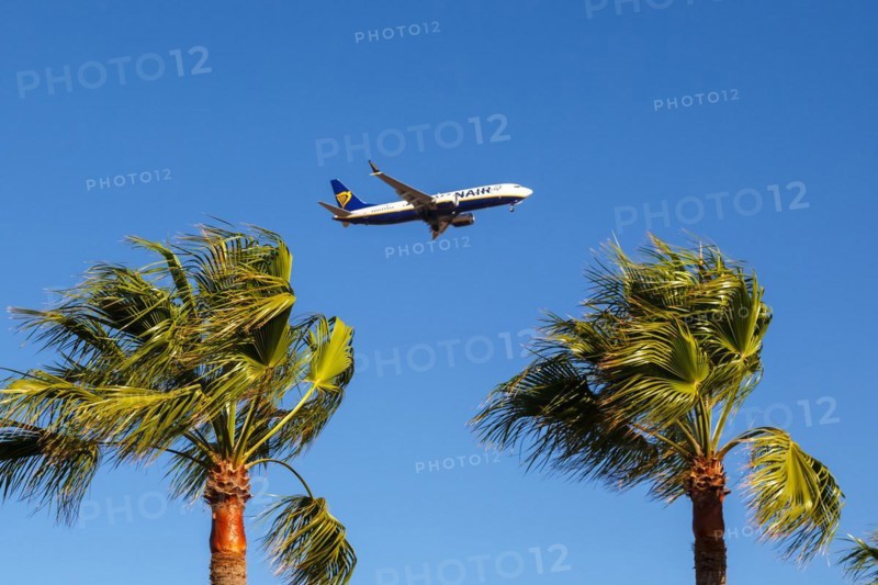 A Ryanair Boeing aircraft lands at Tenerife Airport