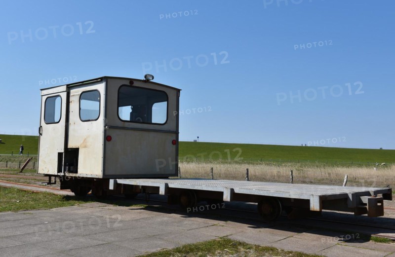 Halligbahn to Nordstrandischmoor