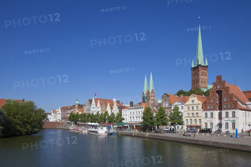 View over the Luebecker Marienkirche